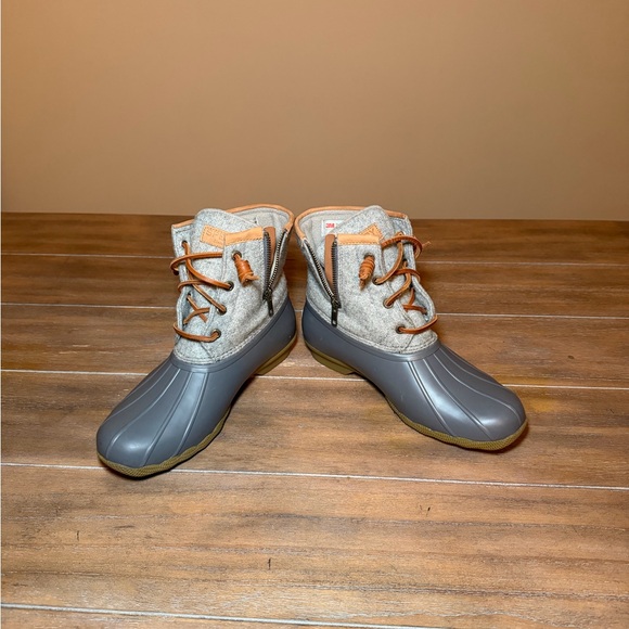 Women's Sperry Saltwater Embossed Wool Duck Boot - Dark Grey - Picture 9 of 10